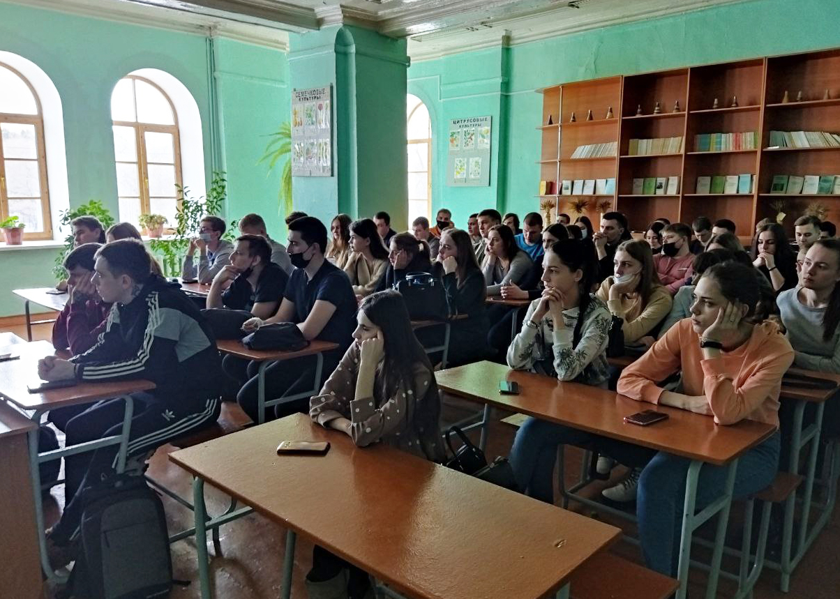 Мудл дальгау. Студенты ДАЛЬГАУ. Дальневосточный государственный аграрный университет. Студенты Благовещенска. Дальневосточный ГАУ.