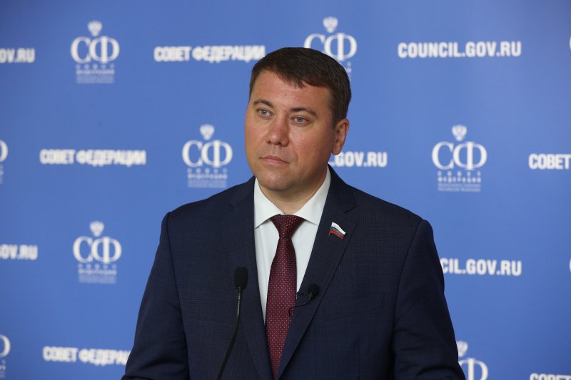 ������������ �������� �� � 75-������ ����������� ������������